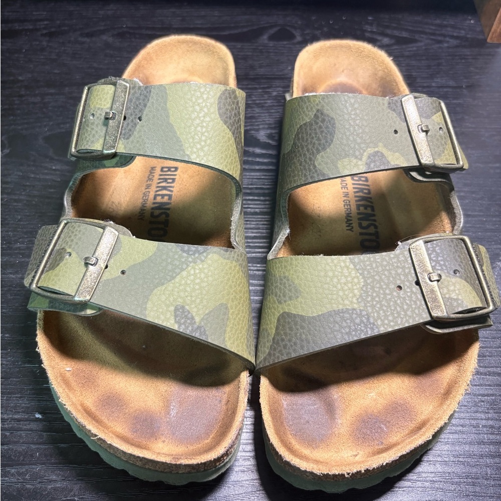 Birkenstock Arizona Camo Double-Strap Sandals - Olive